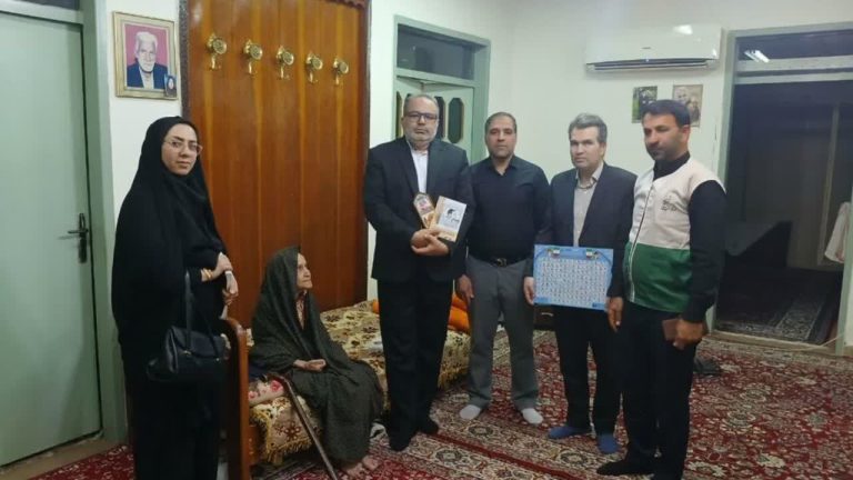 همزمان با یادواره شهدا صورت گرفت؛ تکریم خانواده شهدای شهرستان توسط منطقه ویژه اقتصادی سرخس